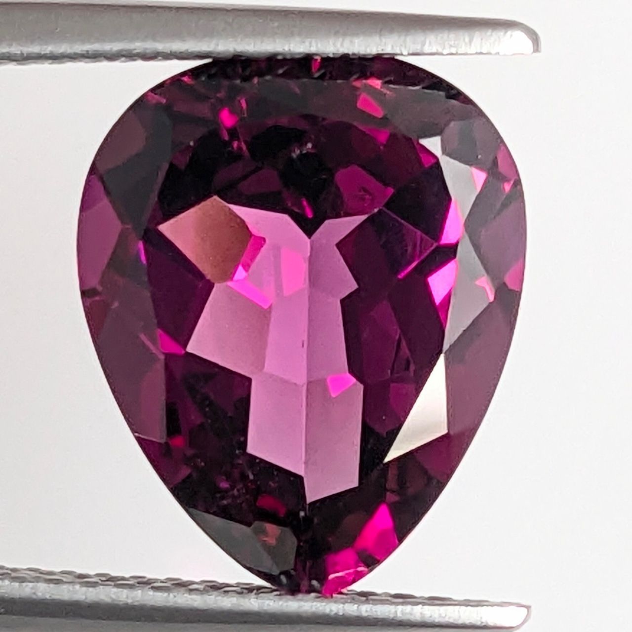 ロードライトガーネット 5.525 ct