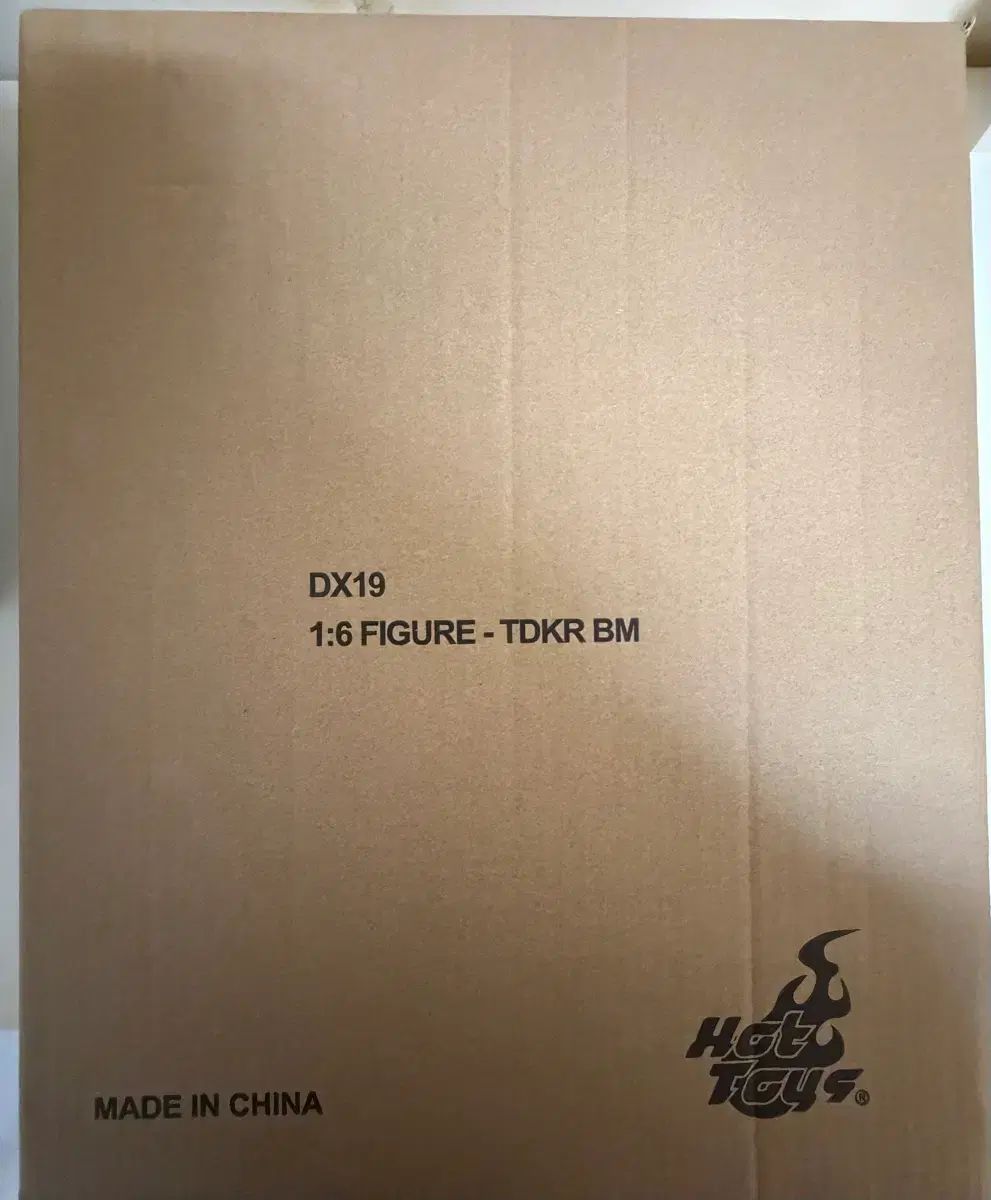 ホットトイズ DX 19 ダークナイト バットマン