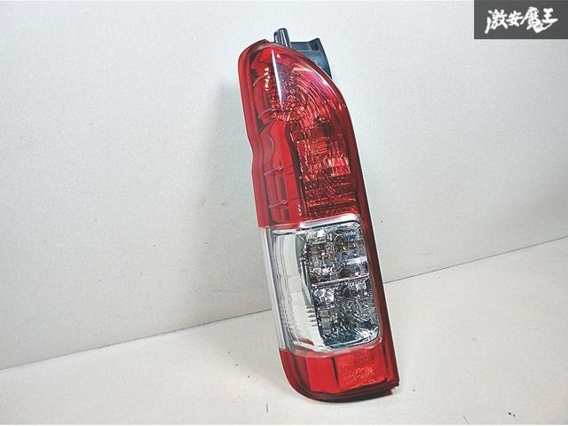 新車外し品 トヨタ 純正 200系 ハイエース 4型 5型 6型 7型 8型 後期