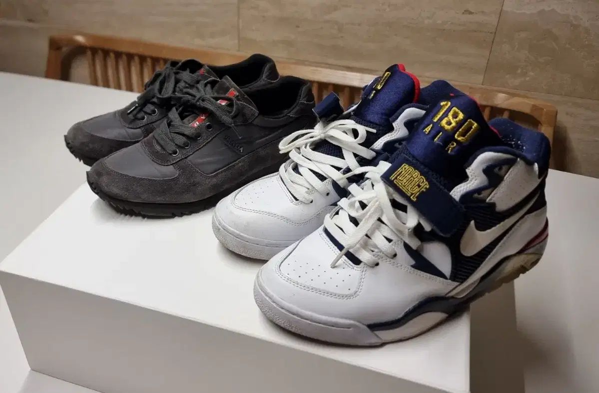 プラダ スニーカー NIKE エアフォース1 80周年 250 255 mm