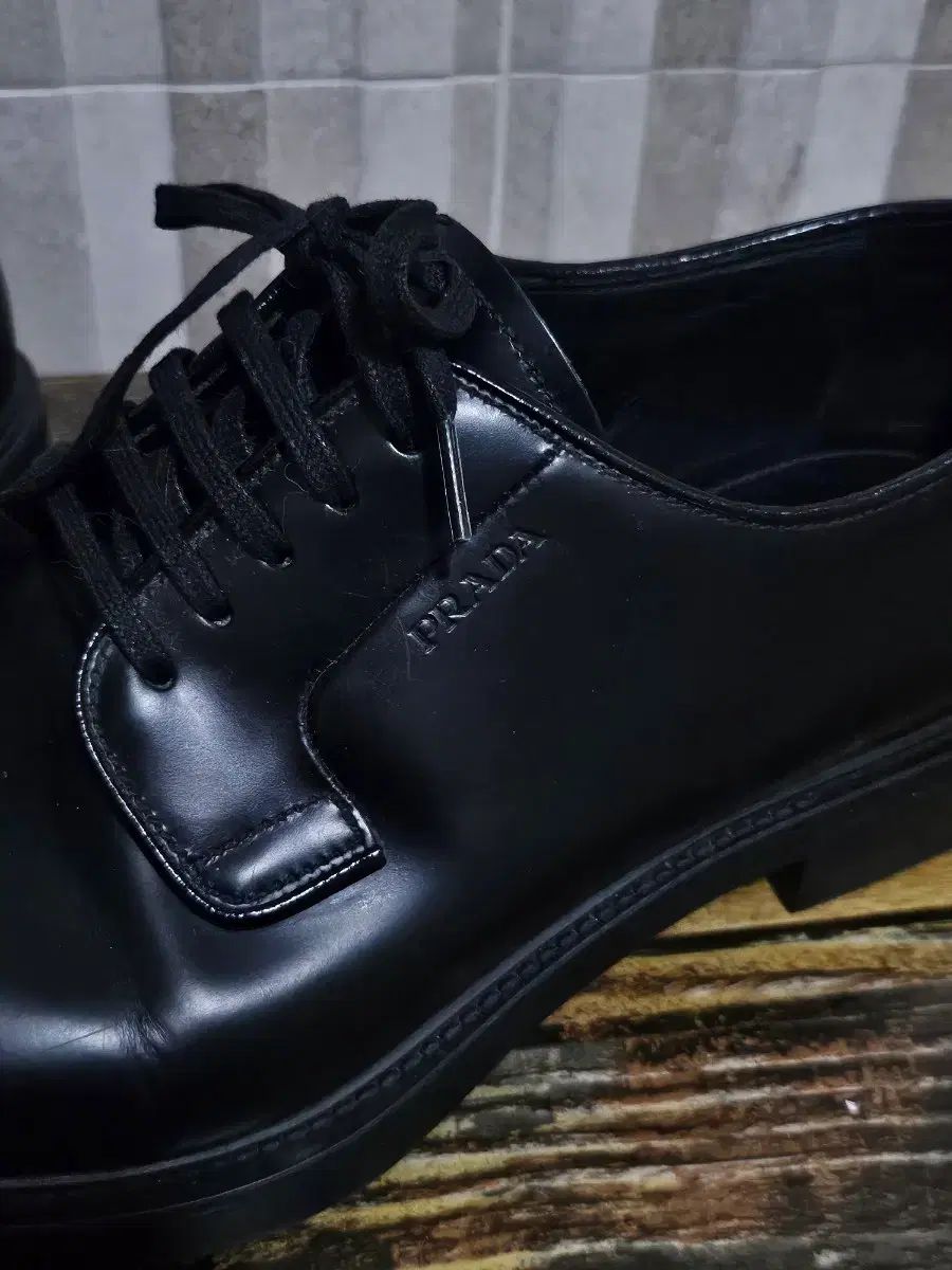  PRADA プラダ ダービーシューズ ローファー ブラック ローファー ブーツ 革靴