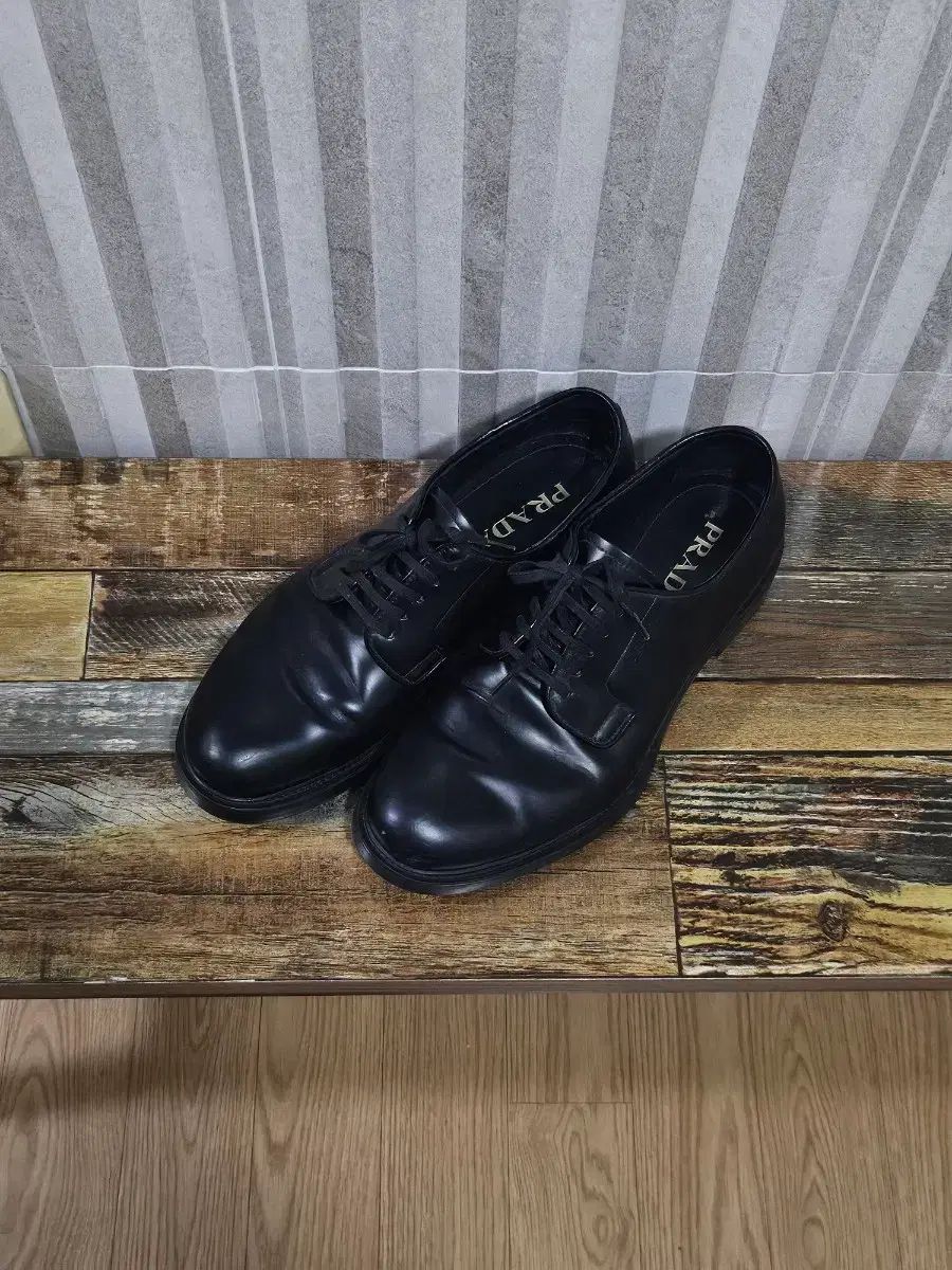 PRADA プラダ ダービーシューズ ローファー ブラック