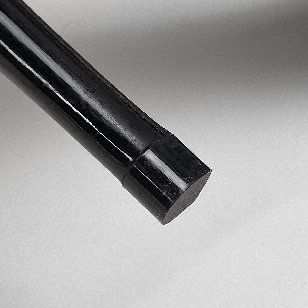 ポインテッドトゥ