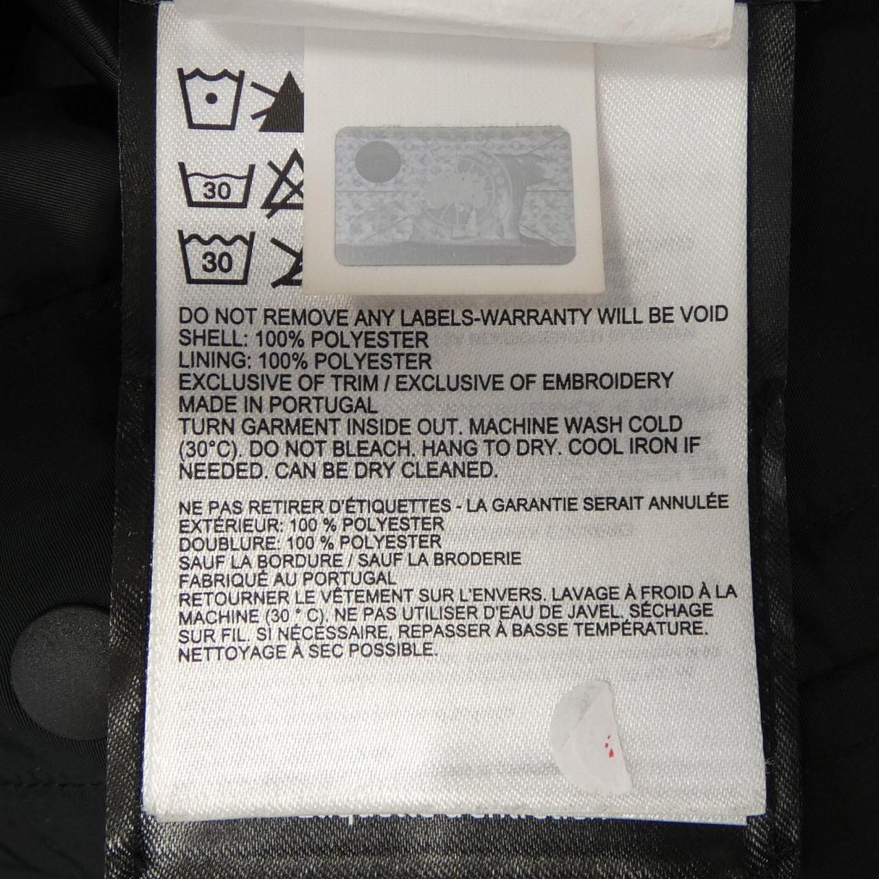 カナダグース CANADA