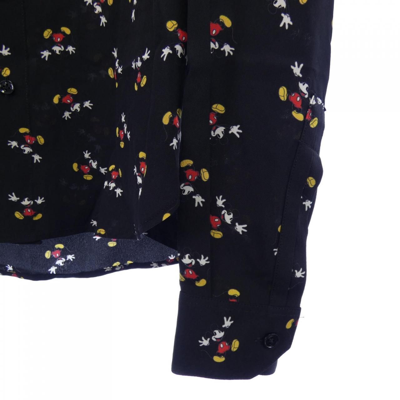 サンローラン SAINT