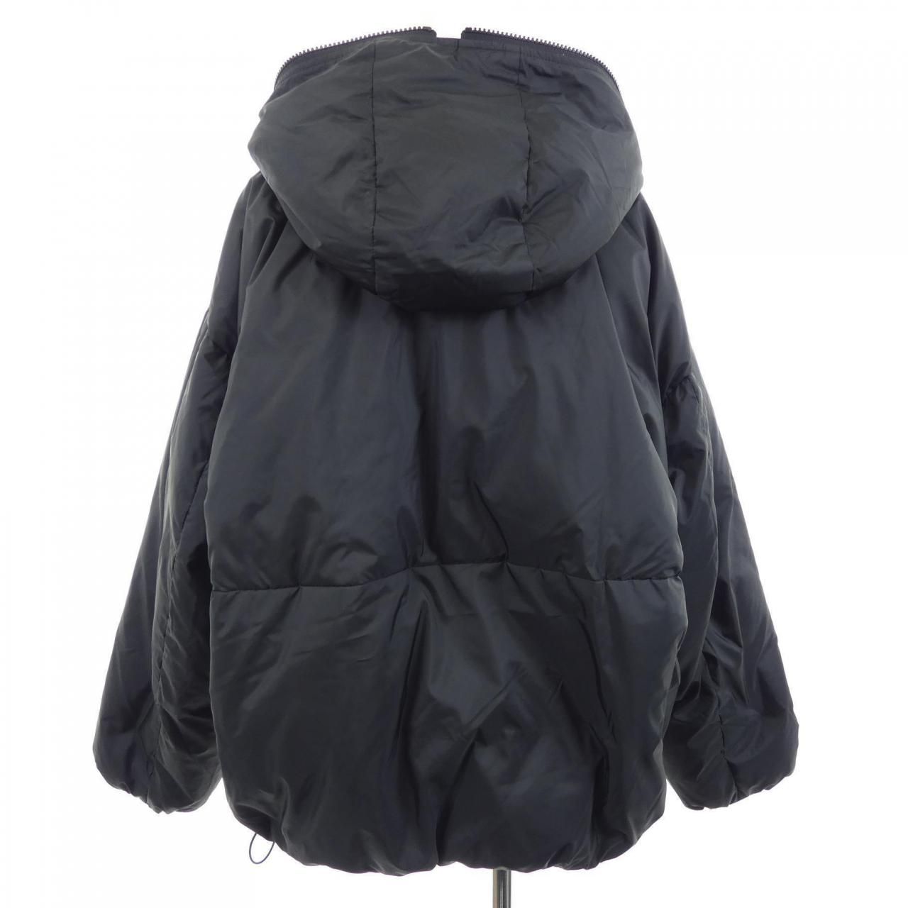 エヴェックスバイクリツィア EVEX BY KRIZIA ダウンジャケット