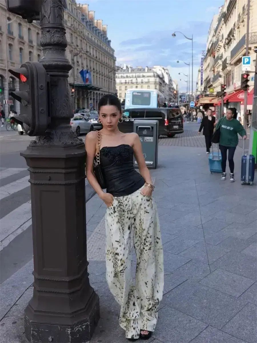 s lioness ワイド ブリーチ ウォッシュ パンツ