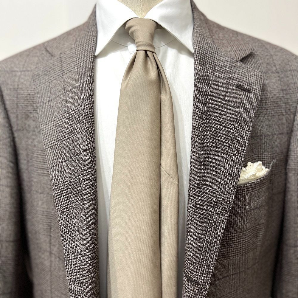 HOLLAND SHERRY生地 Atto Vannucci アットヴァンヌッチ ネクタイ グレージュ 無地 梳毛 スーパー120 セッテピエゲ ウール ホーランド＆シェリー 25 AW
