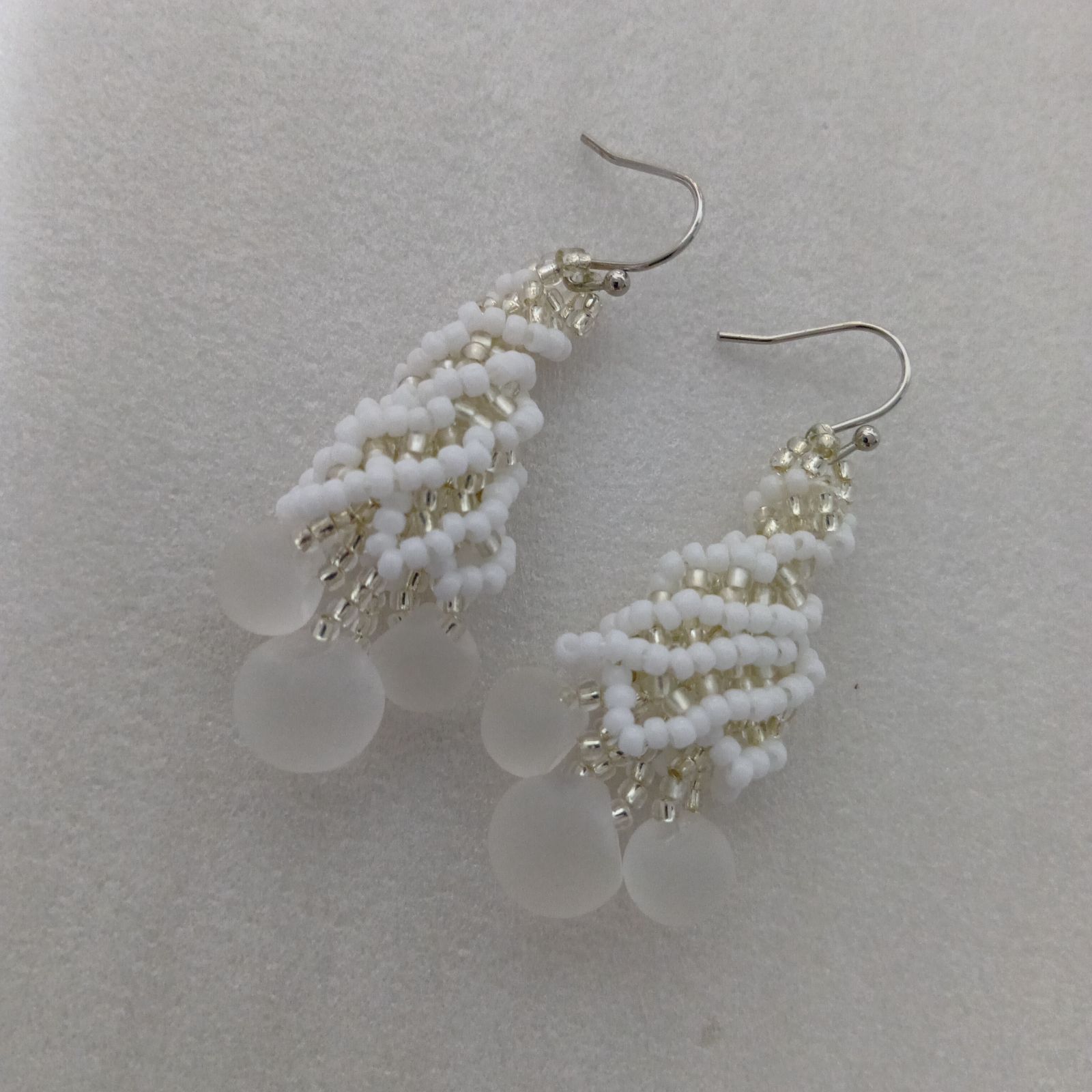 ☆ピアス Xmas/ホワイトツリー - メルカリ