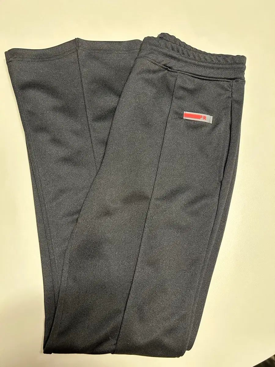  Practical and Realistic トレーニングパンツ ジョガーパンツ スウェットパンツ パンツ