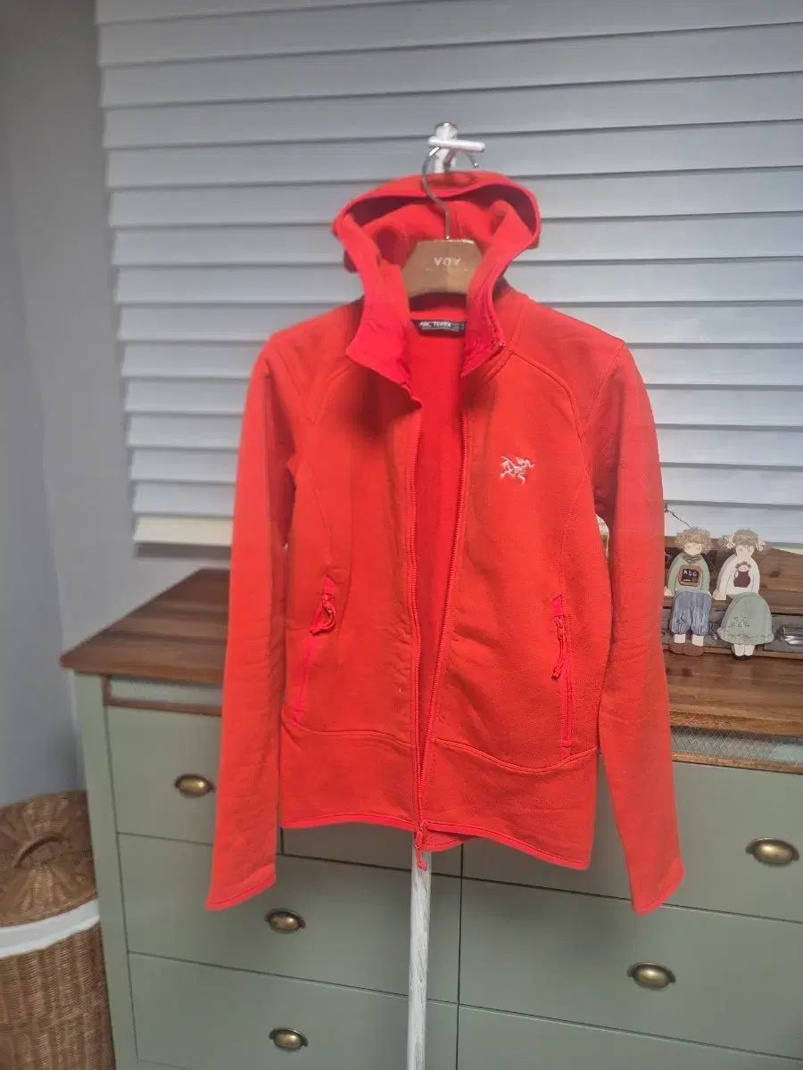 アークテリクス カイ ナイト フード ジップアップ XS