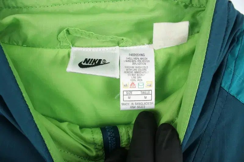 ありがとうございます。 ナイキ (MEN - M) ナイロン ビックロゴ ベスト ジップアップ ウィンド