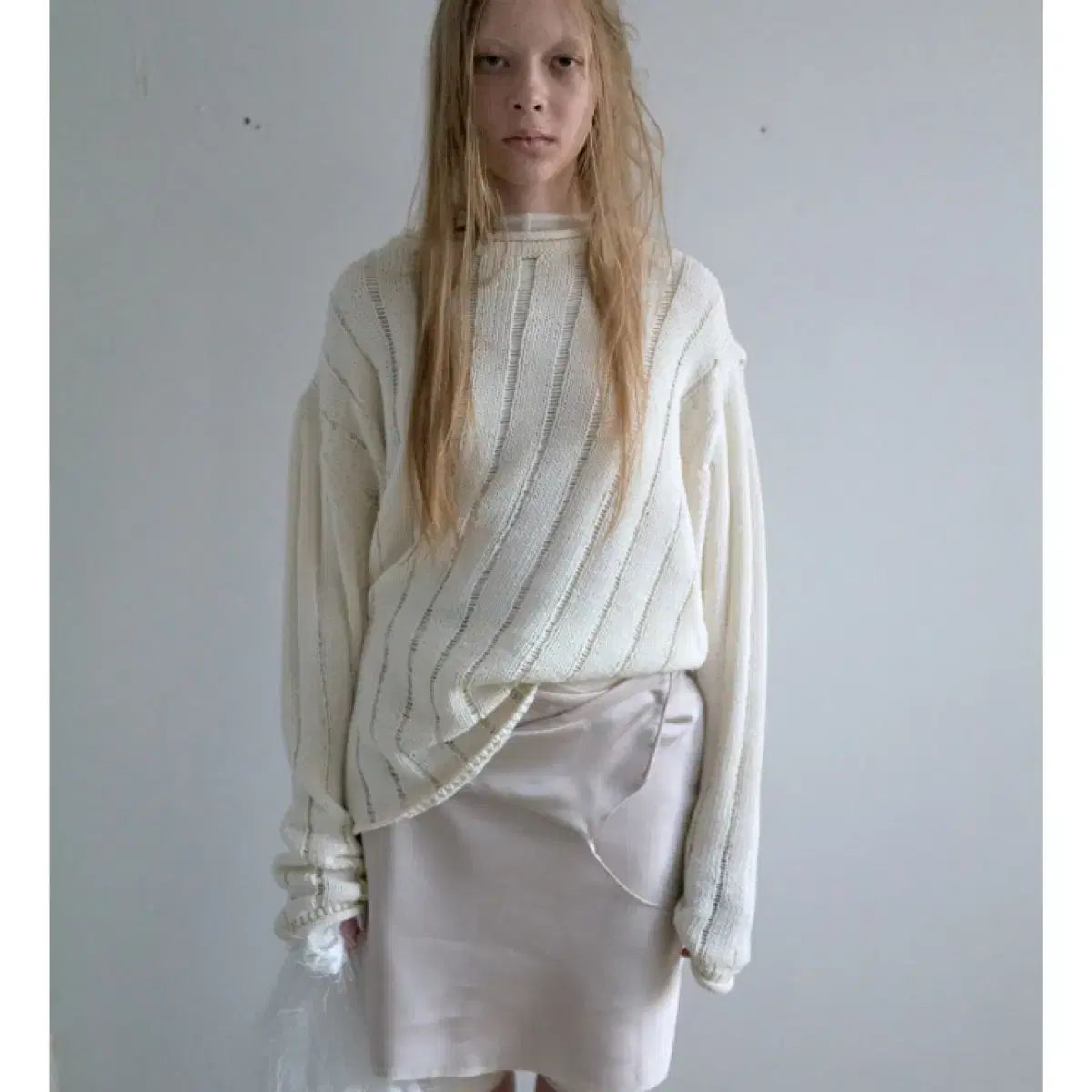 NOTHINGEVERYTHING 낫띵エブリシング オーバーサイズ テープ 얀 セーター