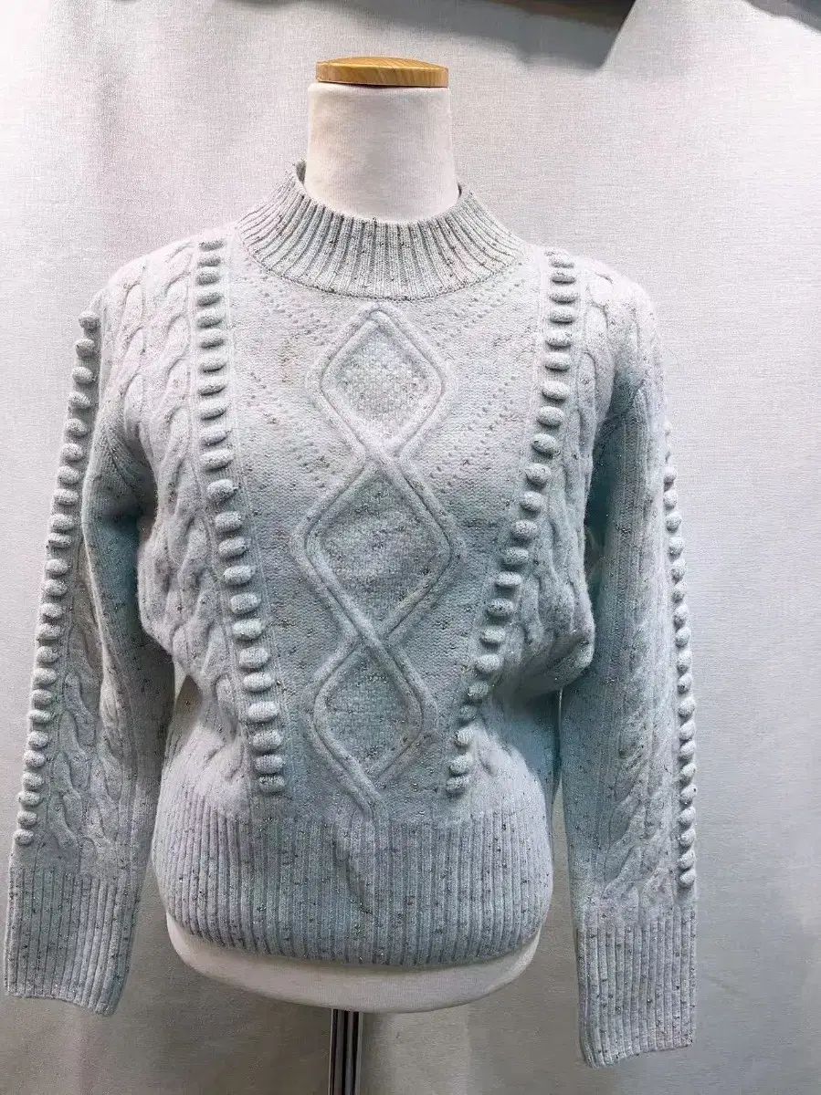 ケーブルニット セーター スカイブルー