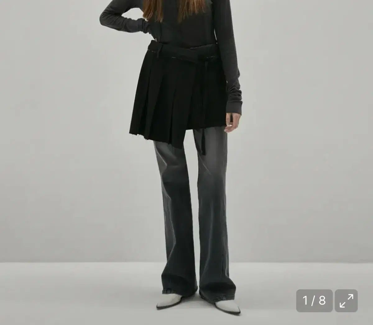 INSILENCE ウィメンズ カットオフ プリーツ スカート ブラック m