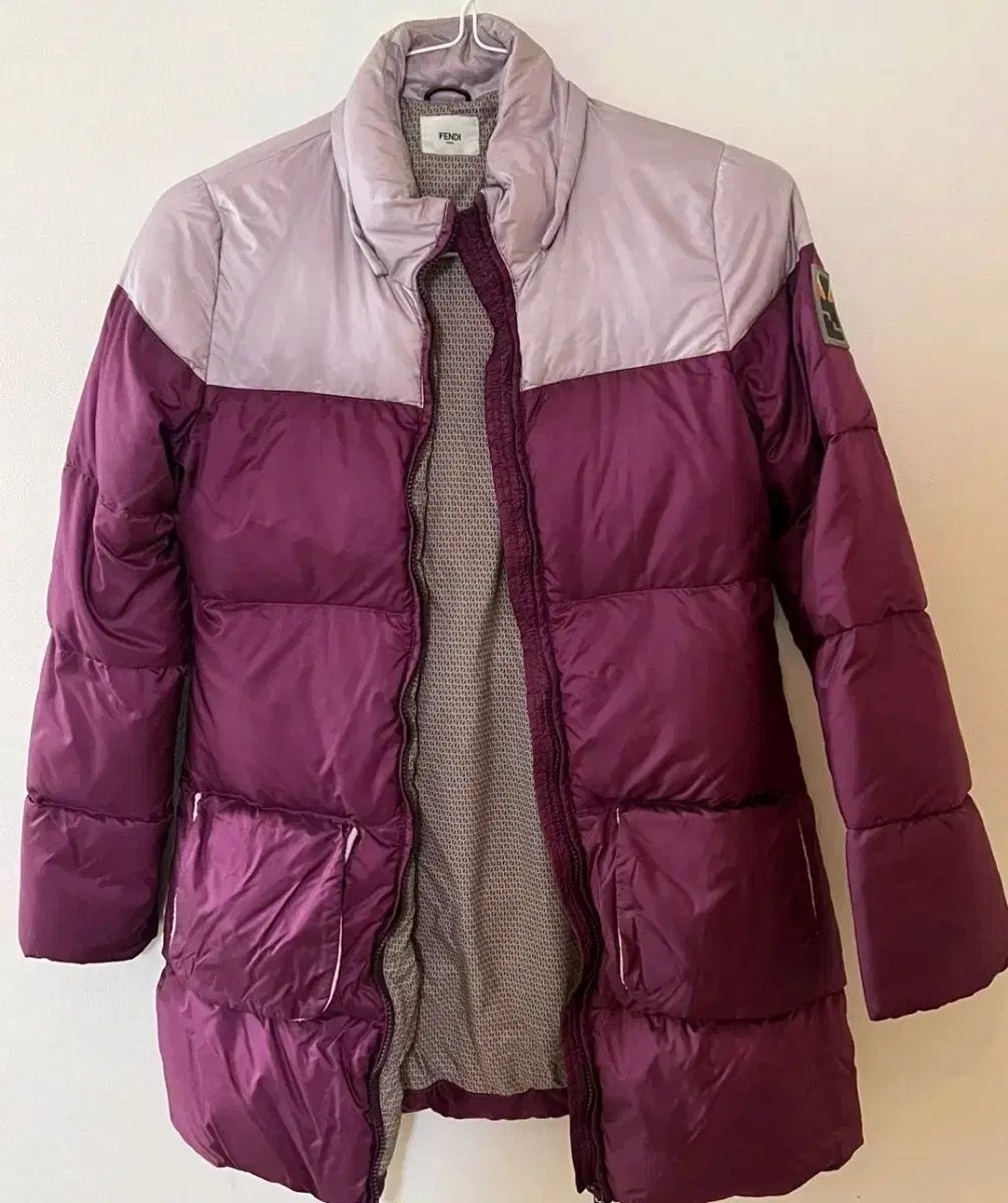 FENDI フェンディ キッズ パッチ ダウン アウター