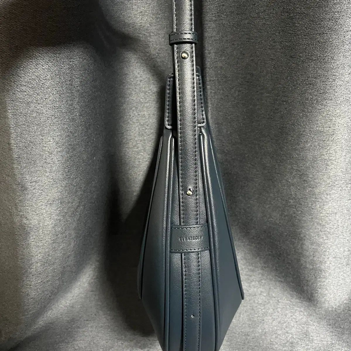 オストラ ミニバック