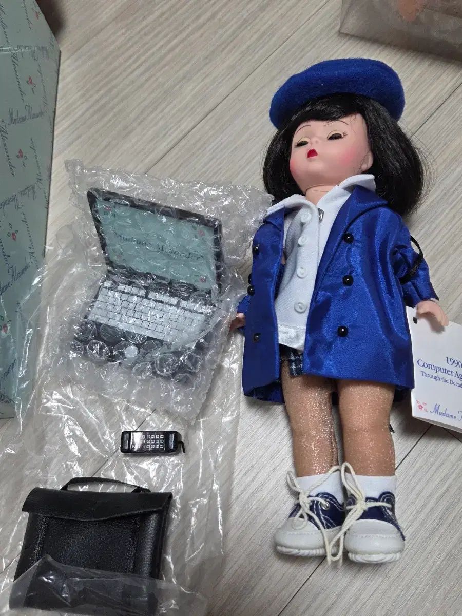 マダムアレクサンダー ぬいぐるみ アレキサンダー | マダム