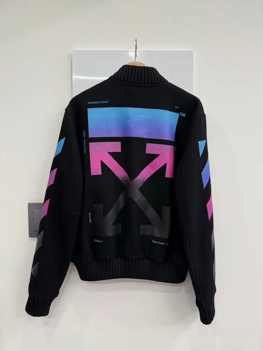 XL オフホワイト グラデーション スタジャン ブルゾン