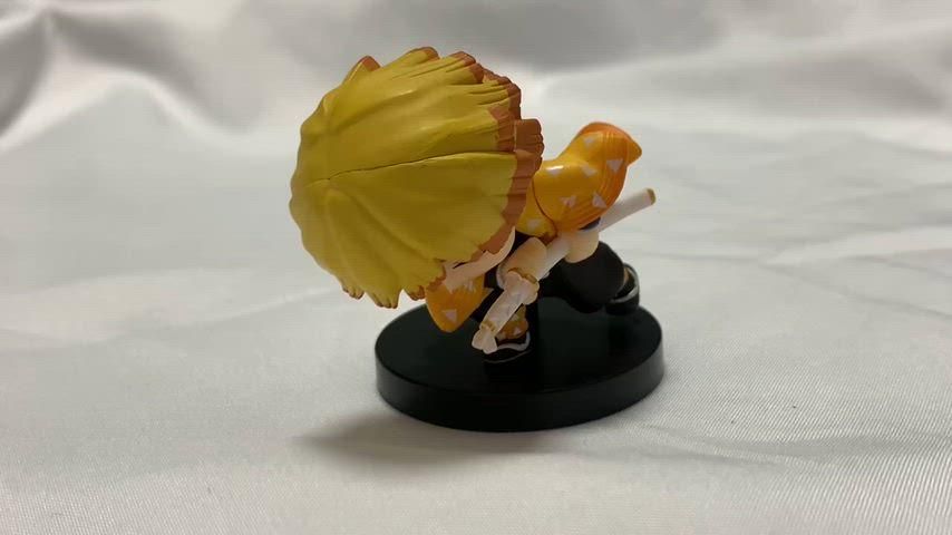 鬼滅の刃 我妻 善逸 ミニ フィギュア 日本