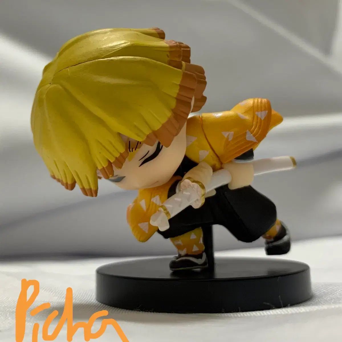 鬼滅の刃 我妻 善逸 ミニ フィギュア 日本