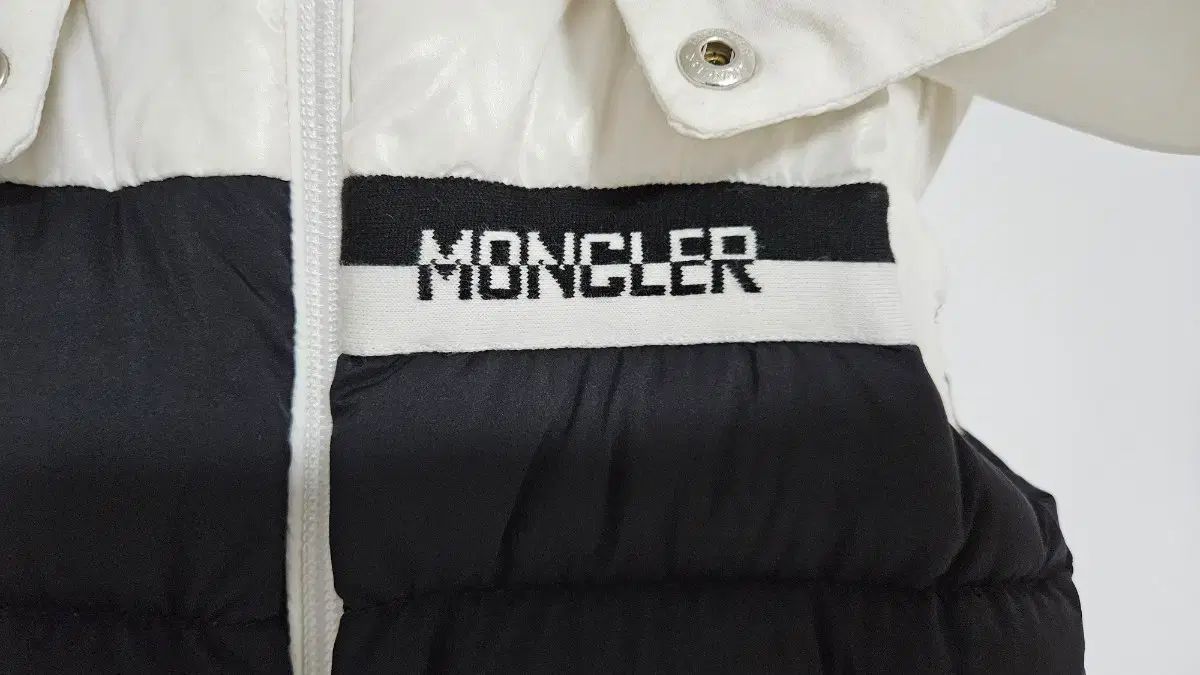 モンクレール キッズ ダウンベスト ダウン 3 y 36 m