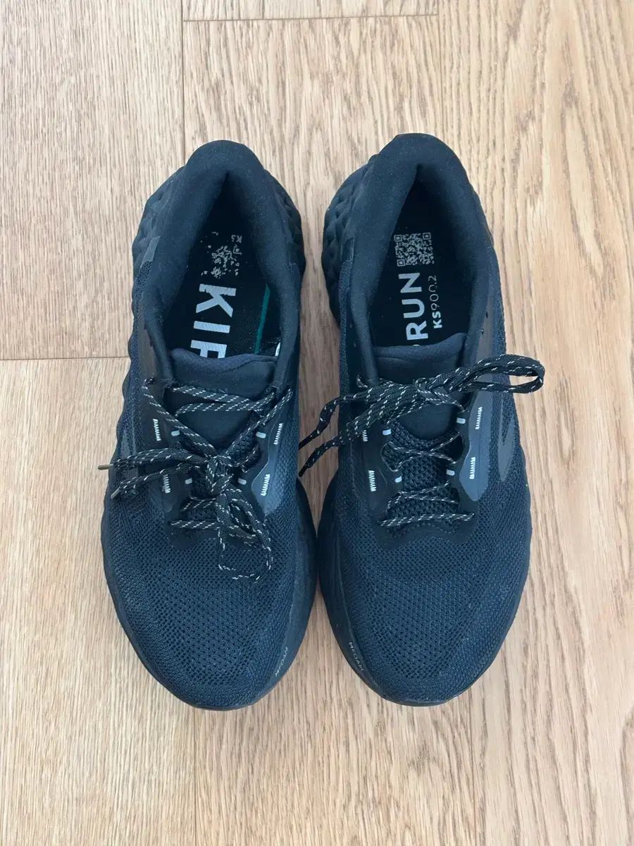 デカトロン ランニングシューズ 2 ブラック 265 mm