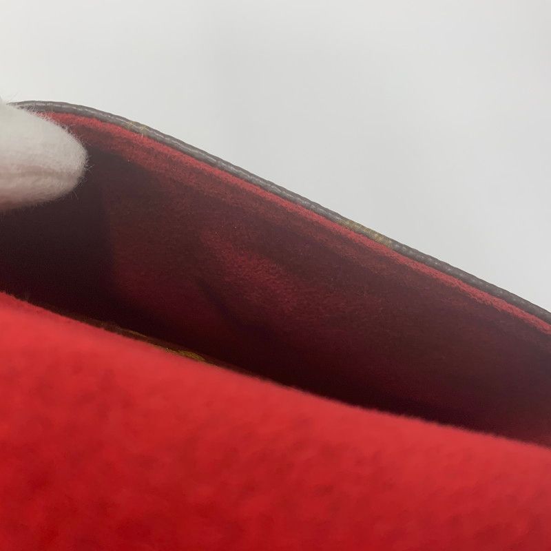 ショルダーバッグ