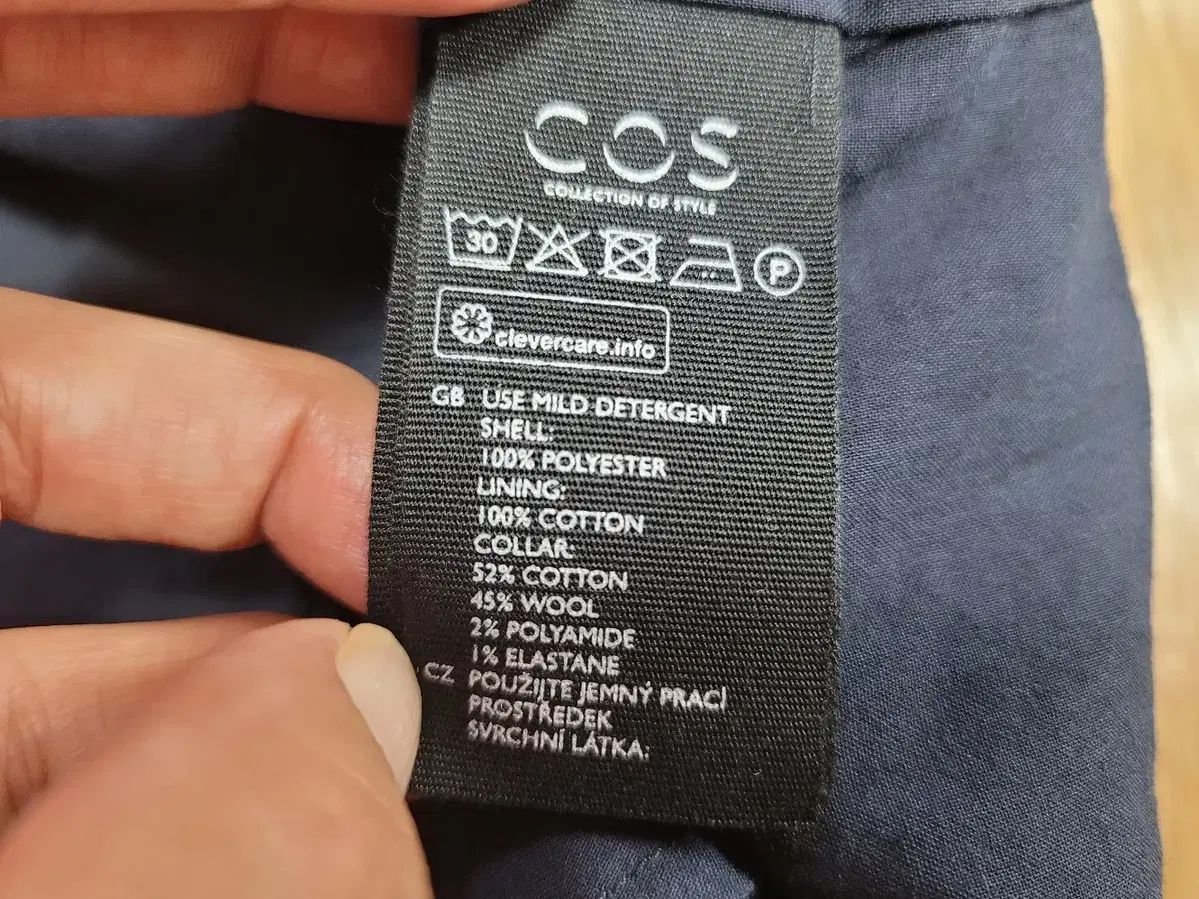 ニットタートルネック