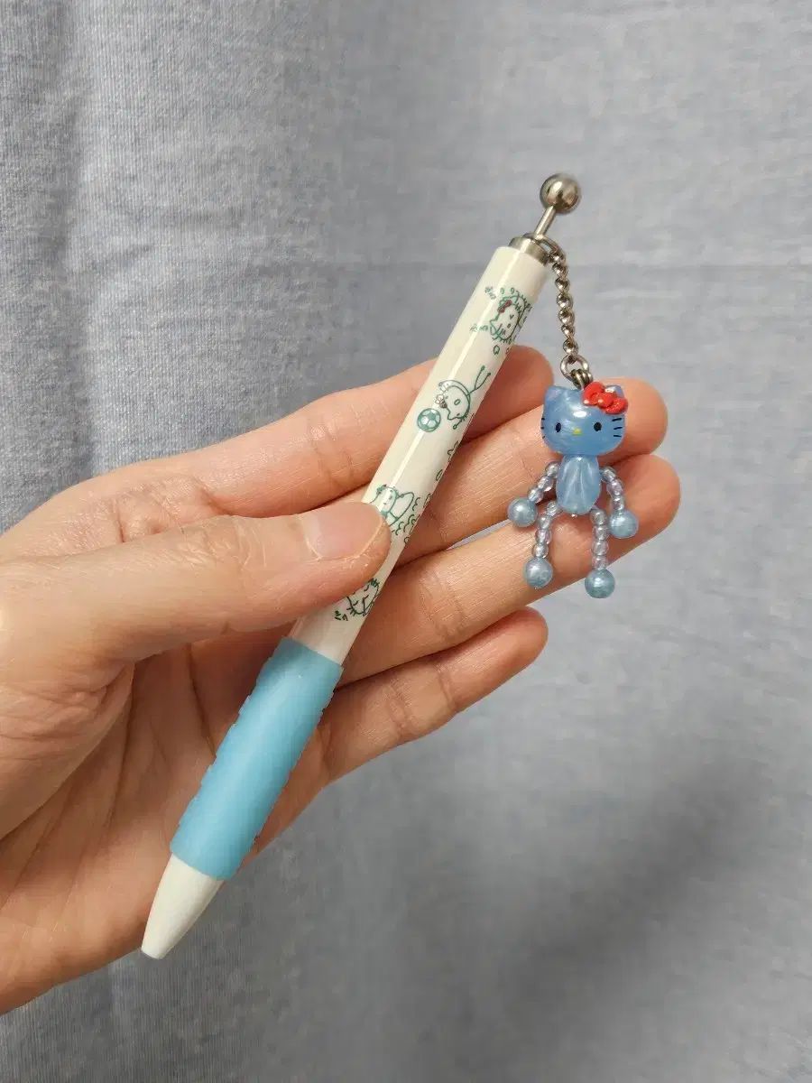 クラシック ダラン이 ハローキティ ファン