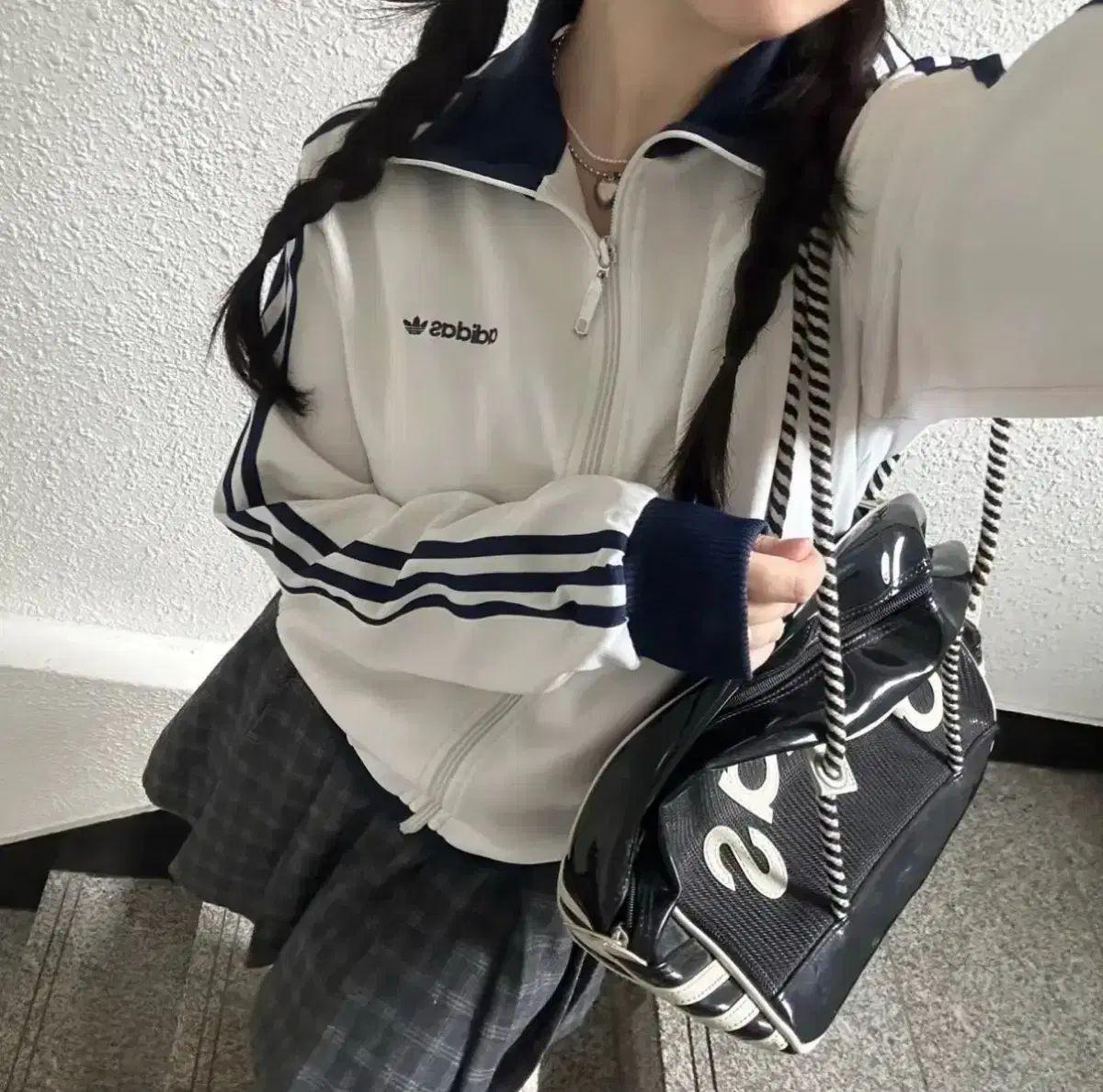 アディダス トラックジャージ ジャケット 白 ネイビー