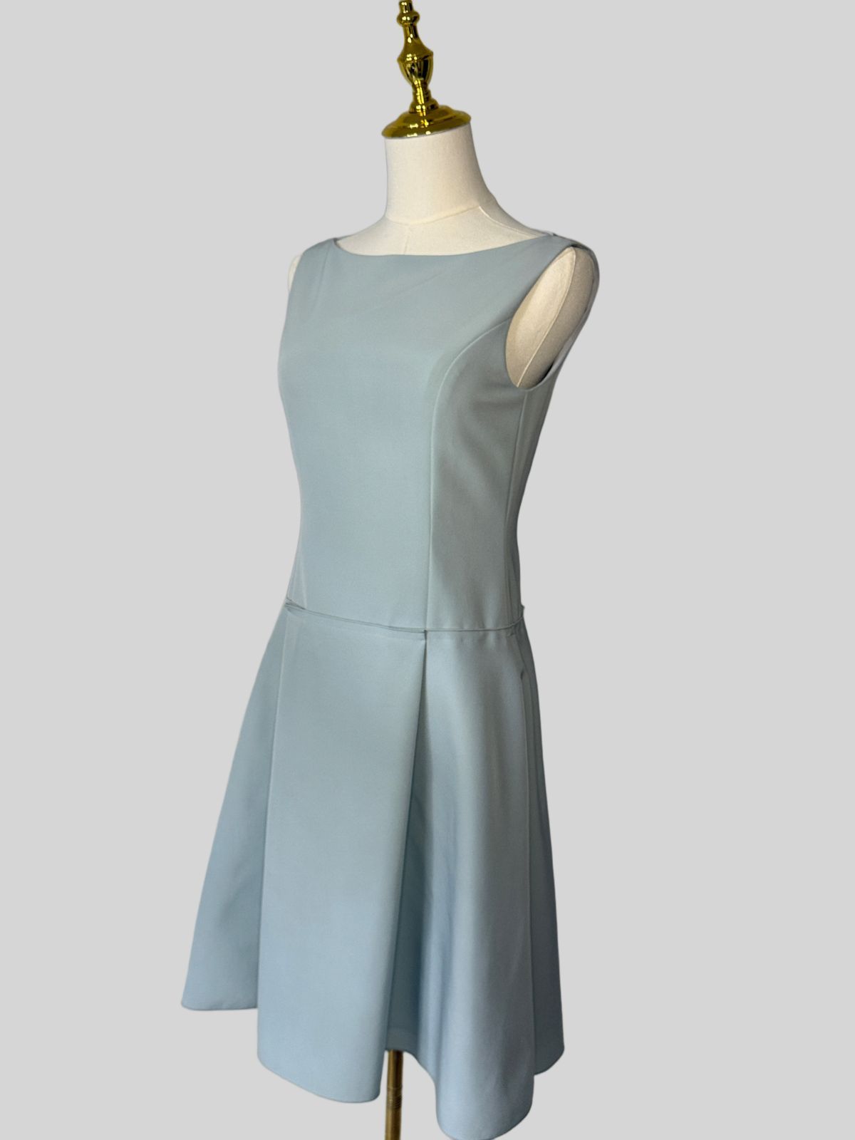 ✨タイムセール✨美品✨フォクシーノースリーブワンピース　38 FOXEY NEW YORKワンピース38⭐️美品⭐️