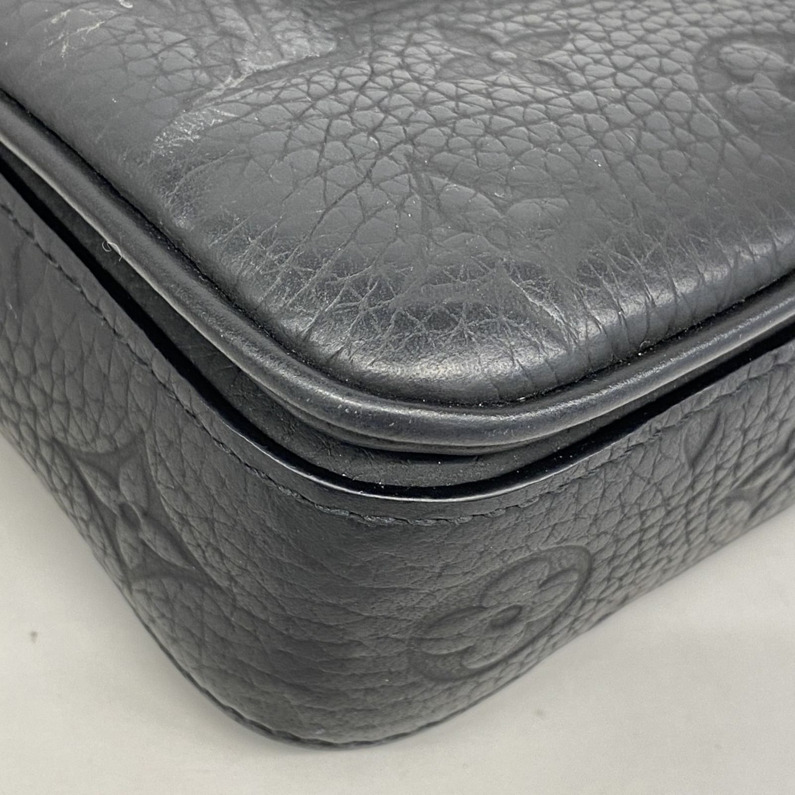 Vuitton ショルダーバッグ