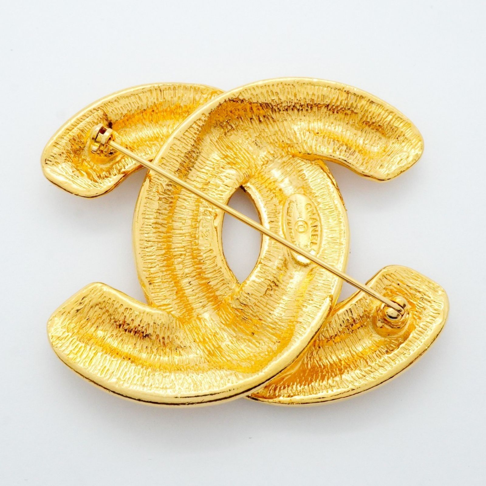 シャネル(Chanel) シャネル ブローチ ココマーク マトラッセ GPメッキ