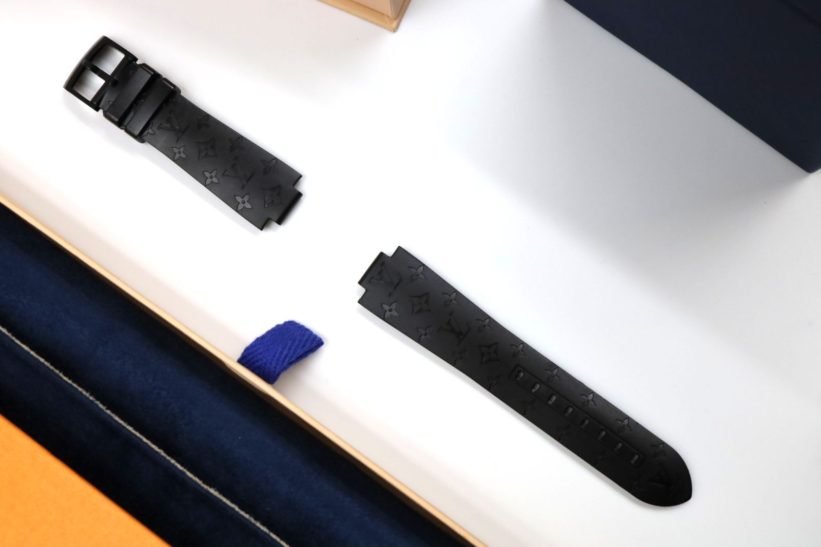 マットブラック