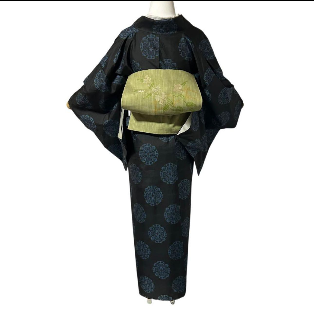 Yu様　新品未使用　正絹袷　本場割込み大島紬単品 未使用 新品同様 美品 袷 正絹 貴重 割り込み絣 大島紬 フルセット 4