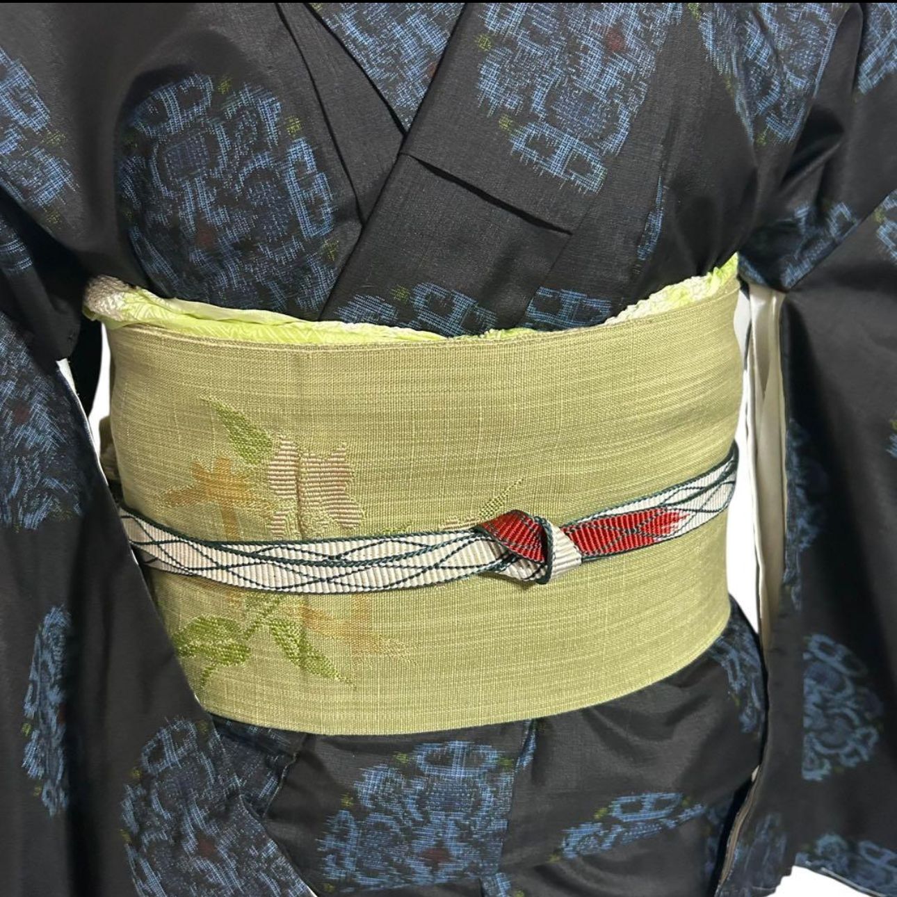 未使用 新品同様 美品 袷 正絹 貴重 割り込み絣 大島紬 フルセット 4