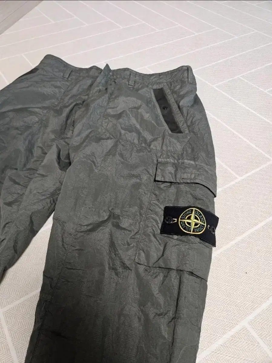 ストーンアイランド カーコ パンツ カーキ 30