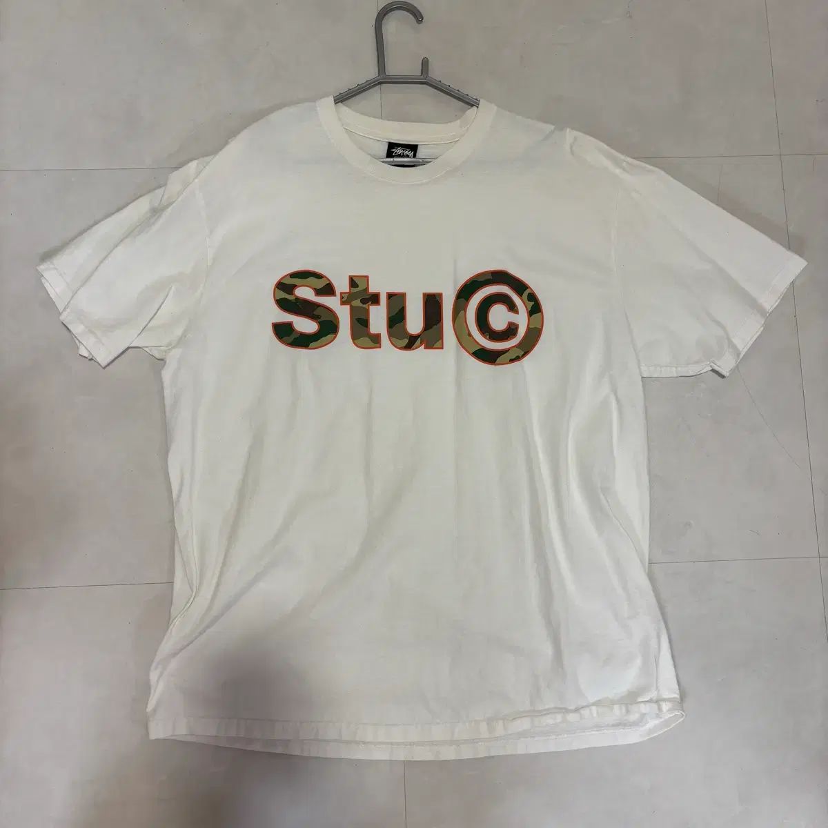 STUSSY Stu C カモ Tシャツ 白 L