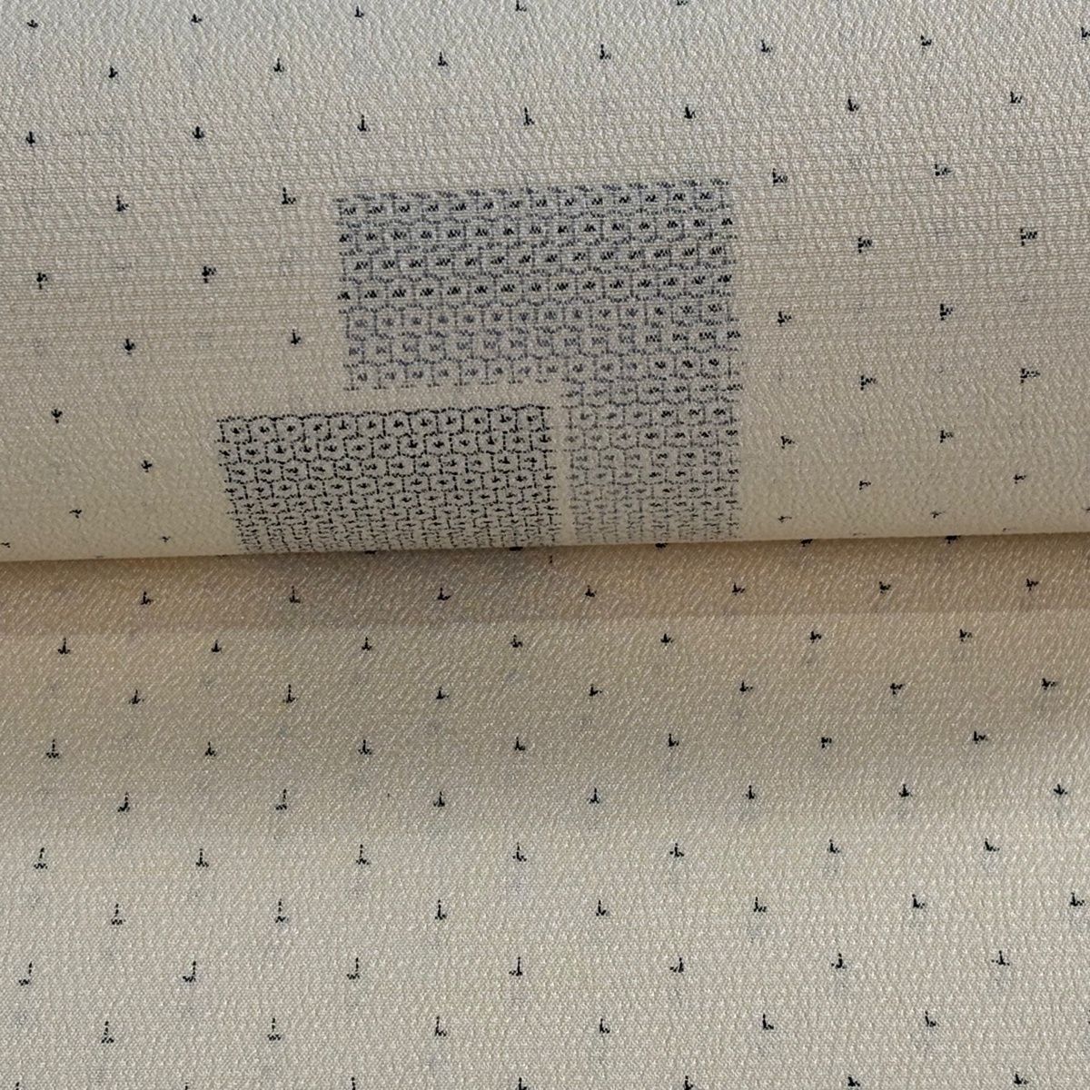 反物 逸品 塩沢紬 証紙有り 塩沢絣 蚊絣 亀甲絣 クリーム 正絹 【中古