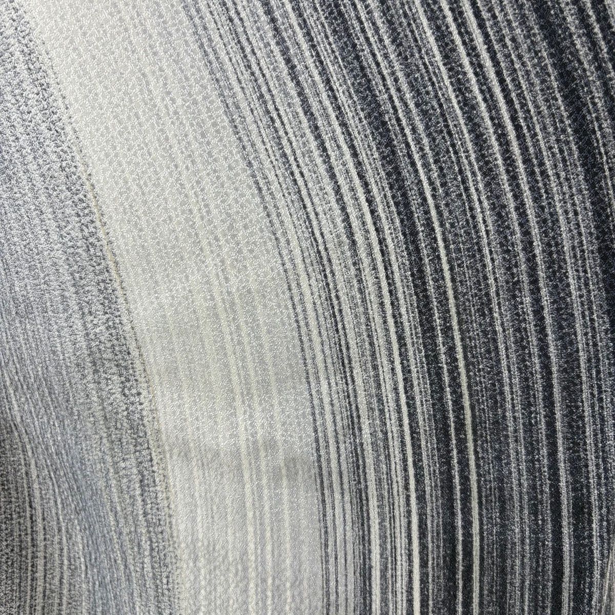  小紋 身丈168 cm 裄丈68 L 袷 洛楽人工房 よろけ縞 灰色 正絹 小紋 着物