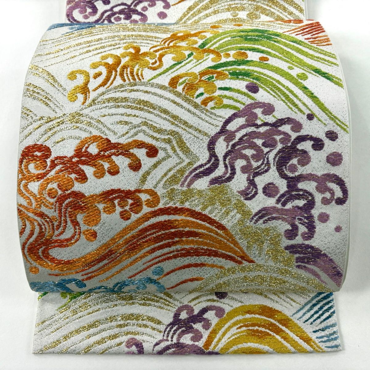 袋帯 川島織物 落款 波頭 波 刺繍 箔 銀色 六通 正絹