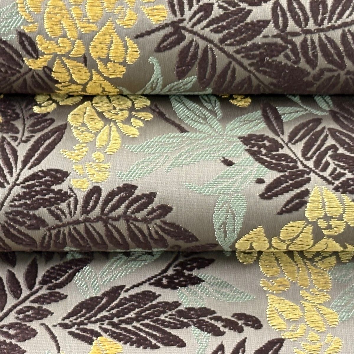 美品】 袋帯 逸品 山口美術織物 落款 藤に葡萄唐草文 金糸 刺繍 灰茶