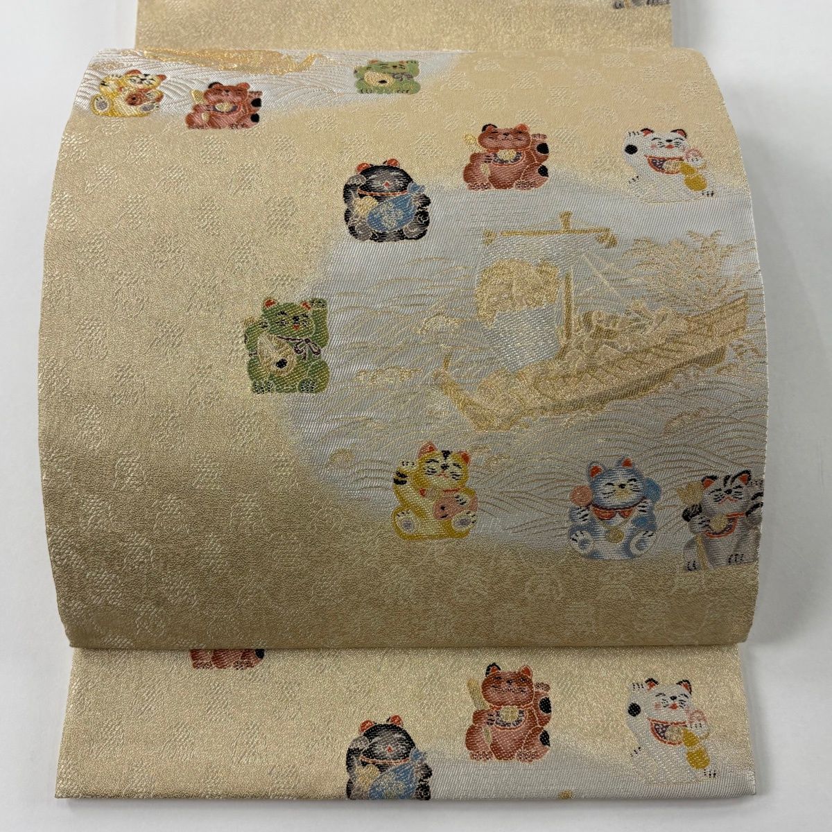 袋帯 招き猫 宝船 金糸 箔 ベージュ 六通 正絹