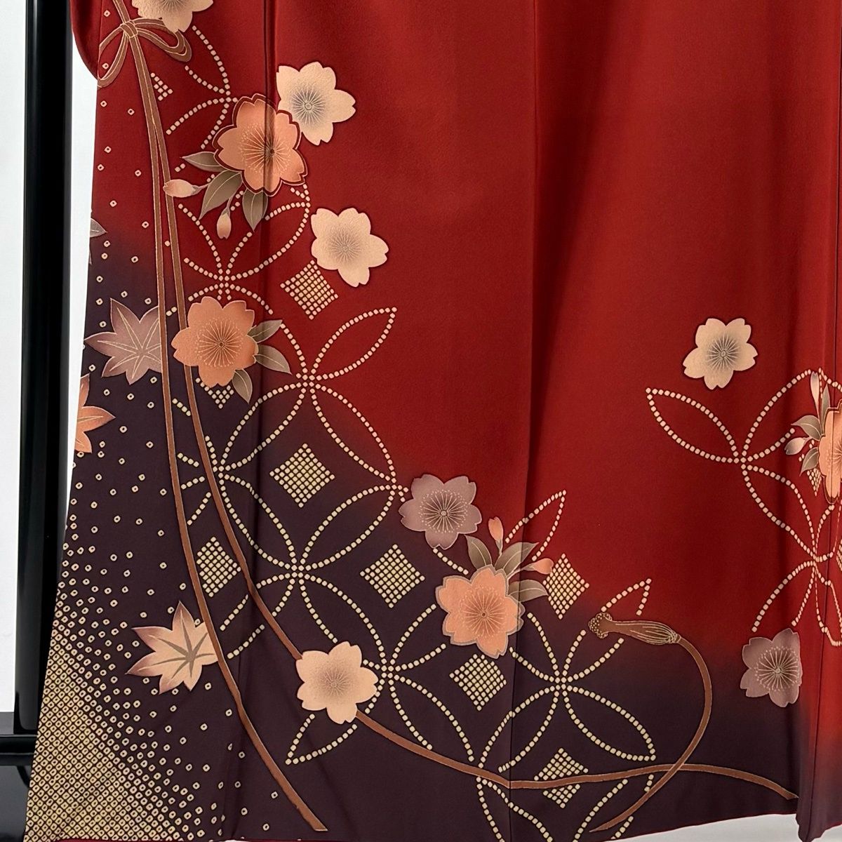 振袖 身丈165.5 cm 裄丈68 L 袷 桜 七宝 染め分け えんじ色 正絹