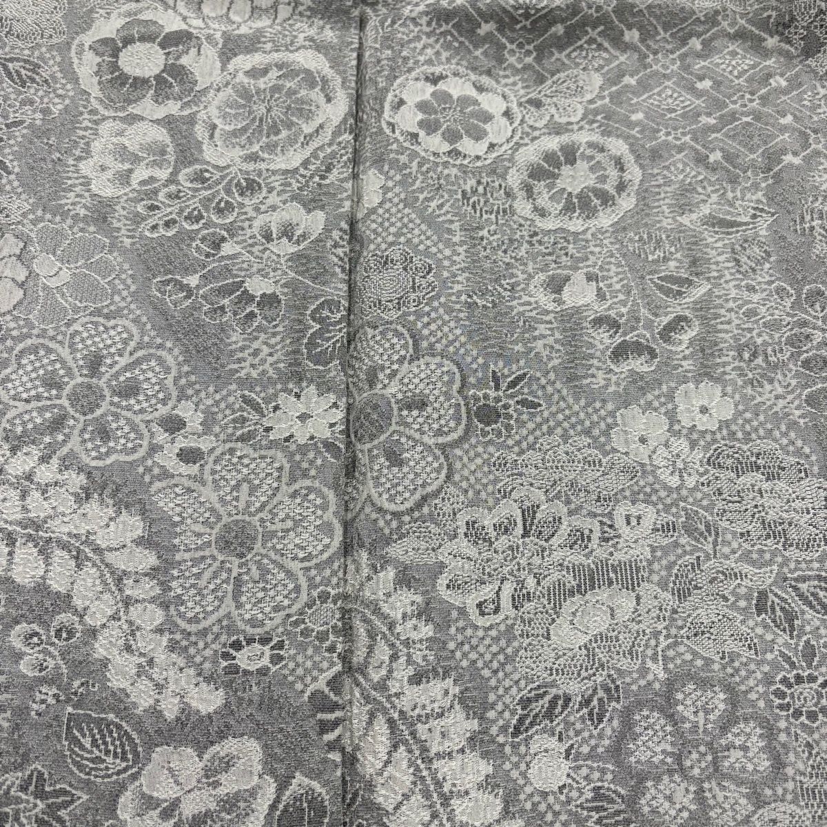  小紋 身丈156.5 cm 裄丈61.5 S 袷 草花 菱 紋意匠 灰色 正絹 小紋 着物