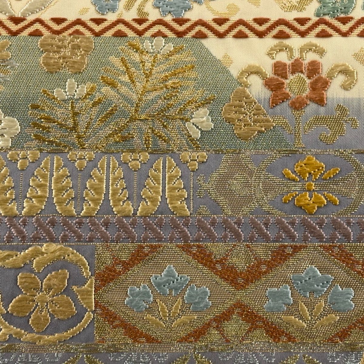 袋帯 秀品 落款 草花 段縞 金銀糸 箔 ベージュ 六通 正絹