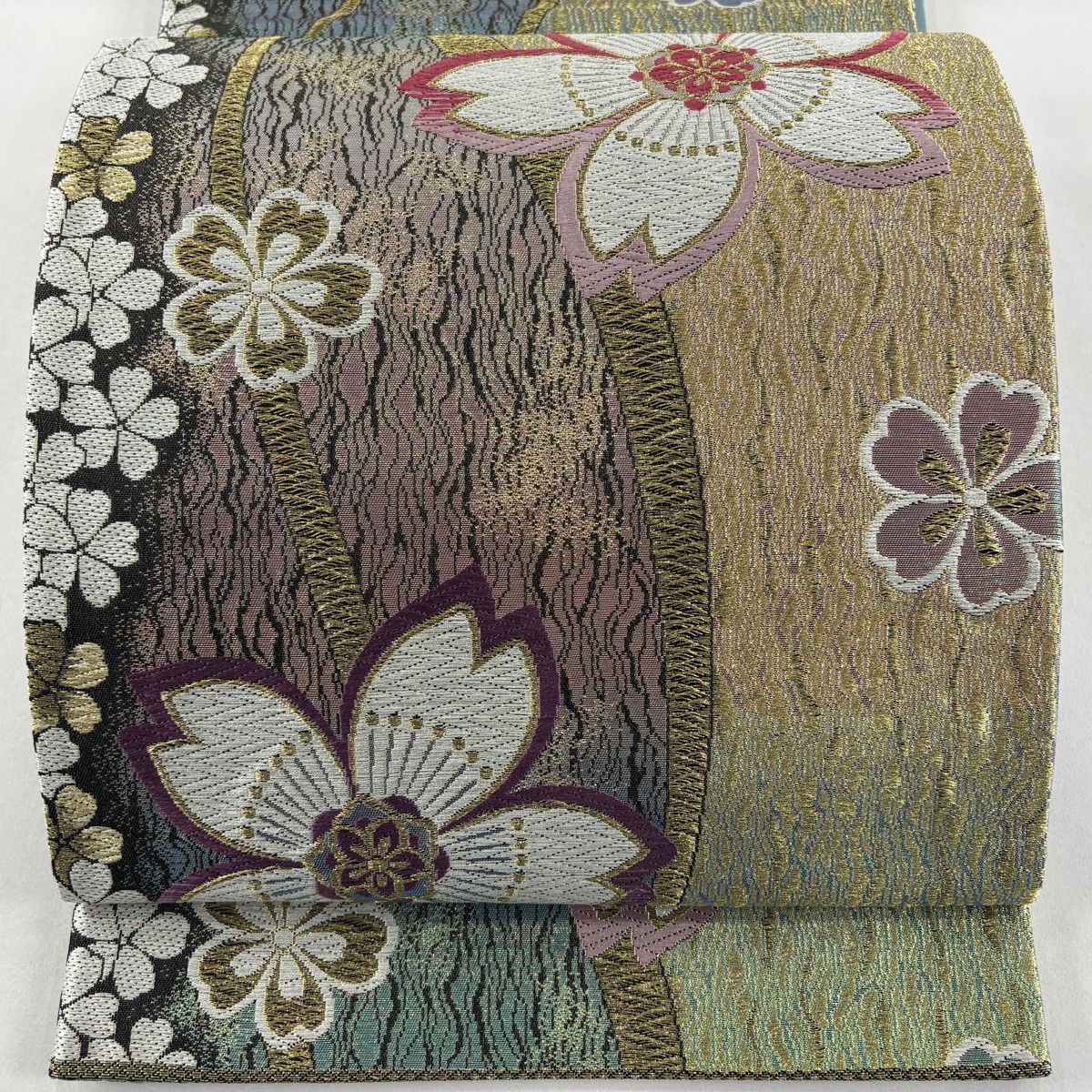 袋帯 秀品 振袖向き 桜 金糸 箔 金色 六通 正絹