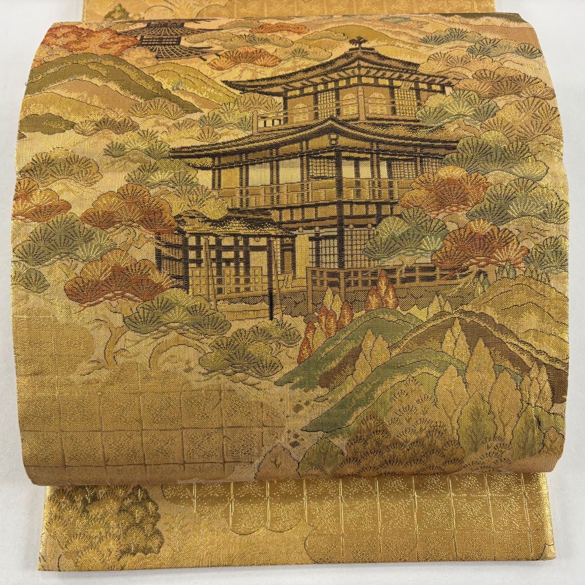 袋帯 秀品 風景 建物 箔 金色 六通 正絹