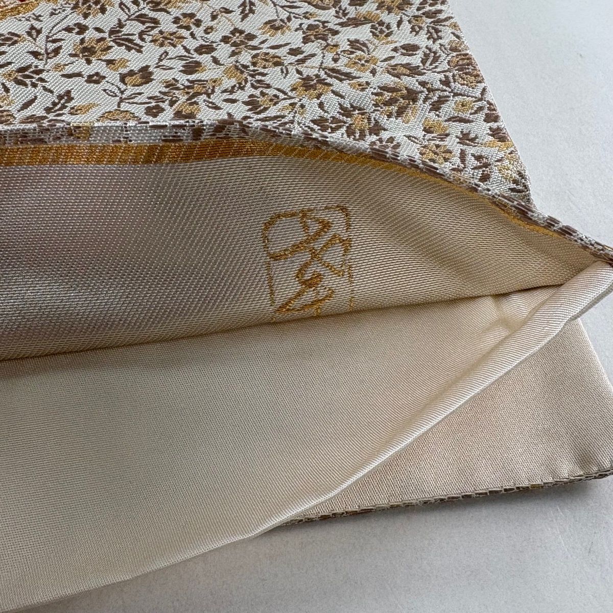 ZF-1089 袋帯 華紋 花唐草 オーロラ箔 逸品 六通 正絹 ZF-1089 袋帯 華紋 花唐草 オーロラ箔 逸品 六通 正絹